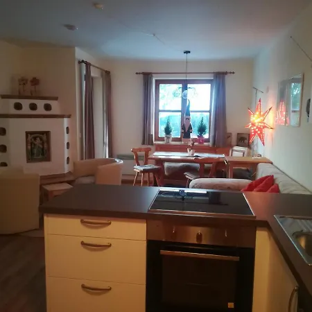 Susanne Und Jasmin - Haus Sonnleitn Apartment